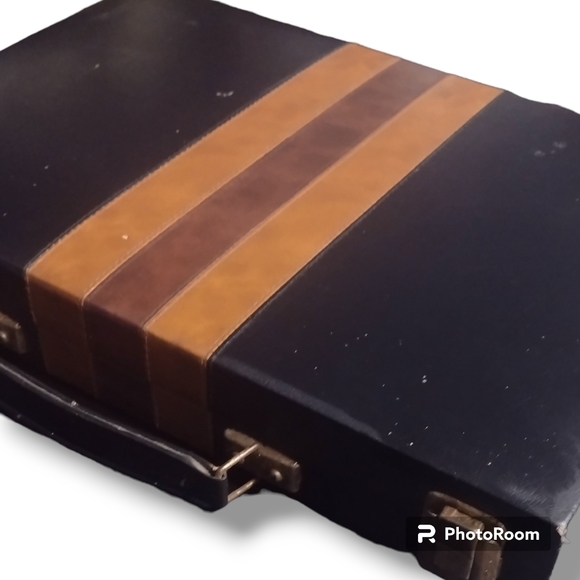 Vintage Backgammon Gaming Set in Black & Brown Leather Travel Brief Case - Picture 6 of 11